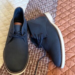 Navy Men’s Chukka Boots with White Sole and Tan Heel Detail
